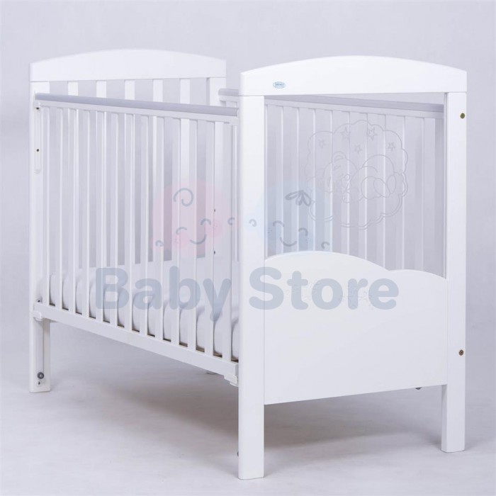 DREWEX Meškiukas ant debesėlio White medinė kūdikio lovytė su nuleidžiamu šonu 120x60 cm